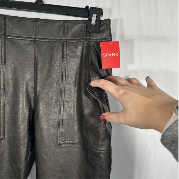 NEW $148 Spanx [ Small ] Faux Leather Jogger‎ Pants in Black - Picture 10 of 15